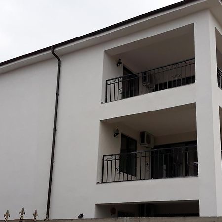 Sunshine Apartments Năvodari Exteriör bild